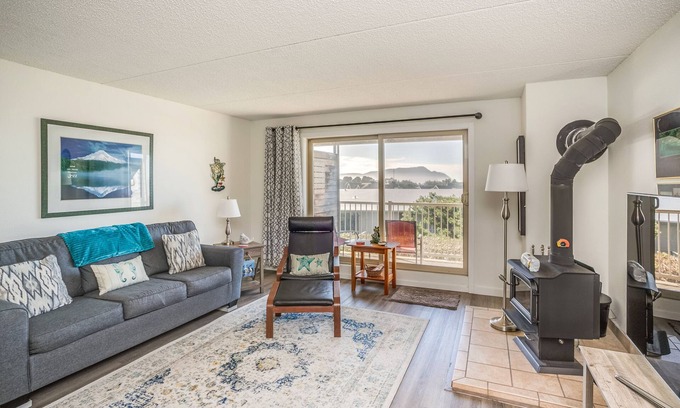 Gearhart Condo | Gearhart House G611, first floor pet unit, Adults only
