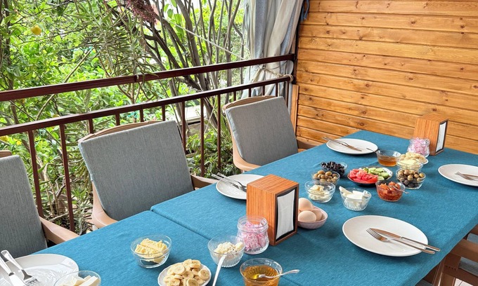 Karaoz Bed & Breakfast | Gelidonya Pansiyon