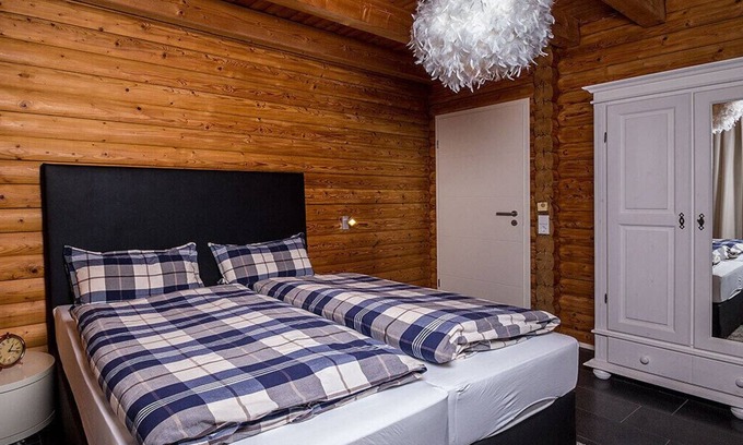 Bad Birnbach Apartment | Gemütlich und edel ausgestattetes Chalet mit Balkon