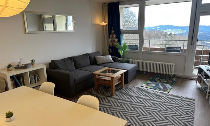 Geyersberg Apartment | Gemütliche Ferienwohnung mit Direktem Zugang zum Pool und Sauna