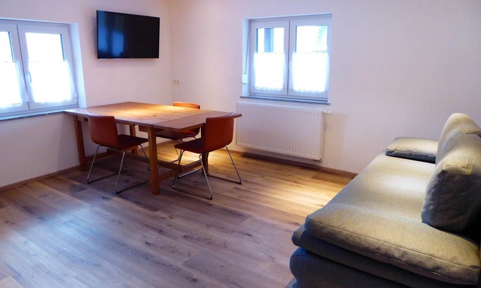 Surberg Apartment | Gemütliche Ferienwohnung 48qm, Barrierefrei mit Terrasse