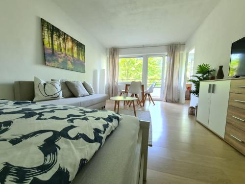 Rhein-Erft-Kreis District Apartment | Gemütliche Wohnung, schnell in Köln, Messe, Stadion & Phantasialand