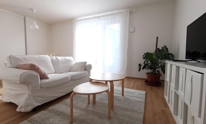 Racknitz/Zschertnitz Apartment | Gemütliches Privatzimmer in geräumiger Gemeinschaftswohnung