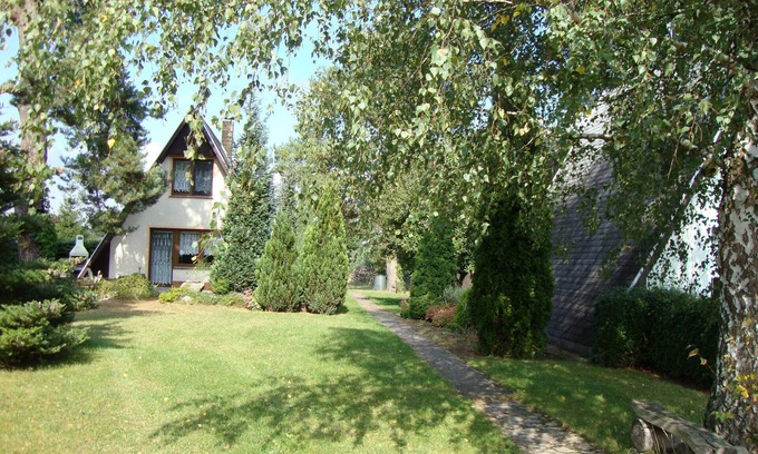 Mechow House | Gemütl. Finnish cabins on the idyllic edge of the forest surrounded by lakes in unspoiled nature