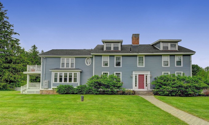 Stockbridge House | General Williams Estate House Lenox/Stockbridge