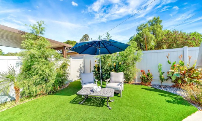 Woodland Hills House | Generous King- Suites W/Backyard Bliss & Barbecue!