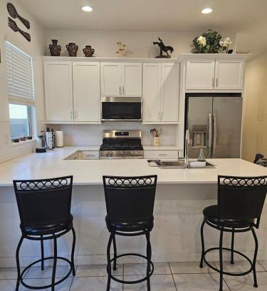 Maryvale Apartment | genie palace at statefarm stadium