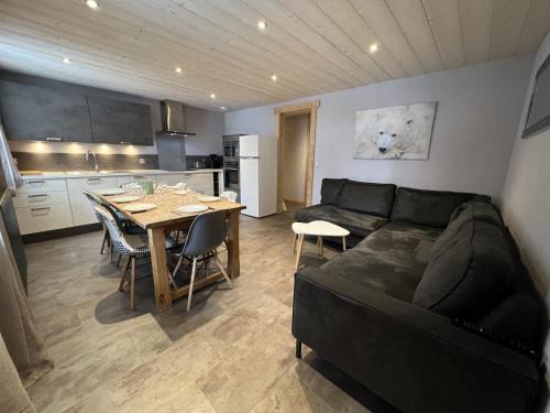 La Clusaz Apartment | Gentianes 2 - Appartement centre village et proche pistes de ski