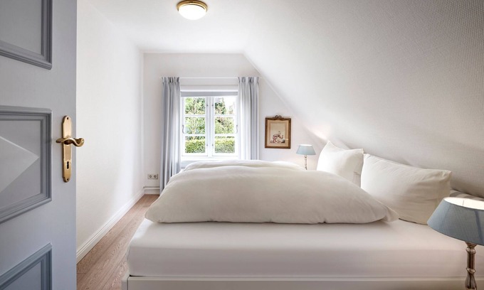 Oevenum House | Gentle breeze 2 - right - Gentle breeze 2 (re Geest)