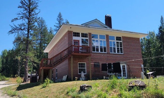 Colburn Bed & Breakfast | Geography Suite - Full suite w/ kitchenette, private bath in 1930 schoolhouse