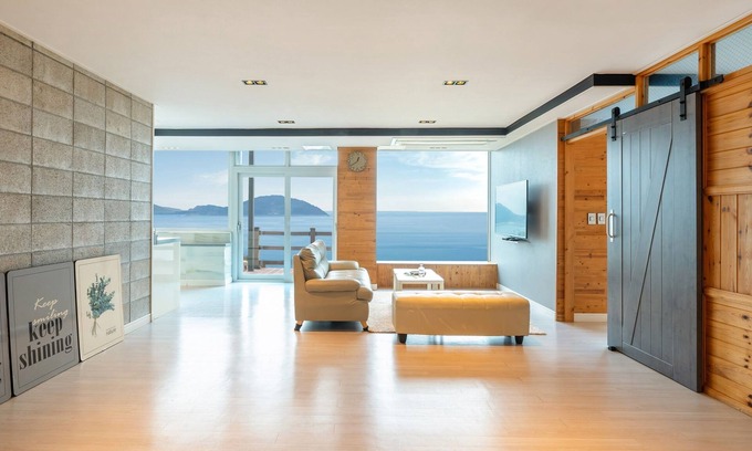 Geoje House | Geoje Inbito Pension