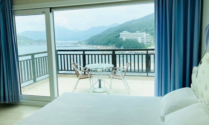 Irun-myeon House | Geoje Peaceful Pension