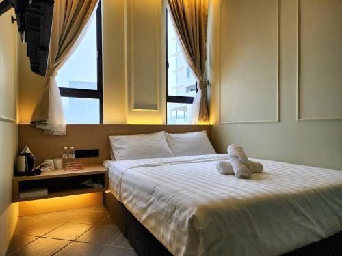 Downtown George Town Hotel | Georgetown AY Hotel