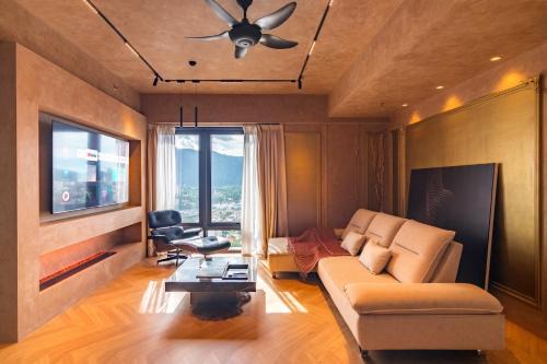 Downtown George Town Apartment | Georgetown Tropicana 218 by Airlevate Suites