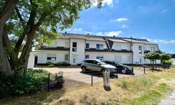 Thiessow Apartment | Geräumige Ferienwohnung Absoluter Strandnähe - Haus Sanddorn Fewo 07