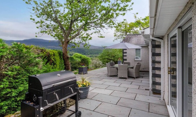Llanelltyd House | Gerddi'r Coed in the beautiful Dolgellau