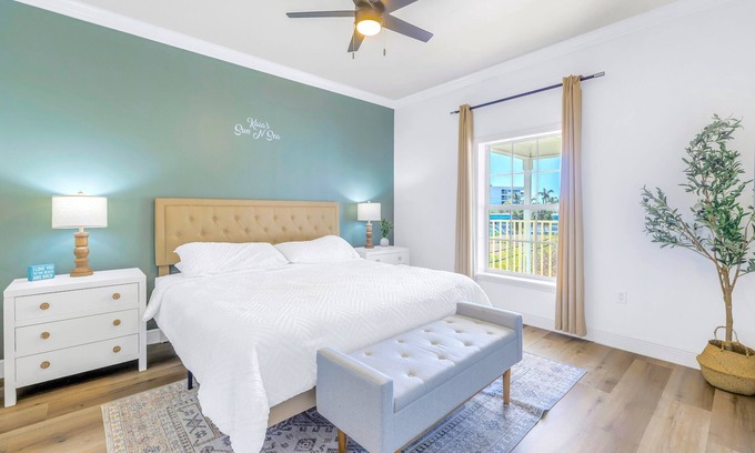 Siesta Key House | Gertrude's Siesta | Pool, Jacuzzi | 1 Min to Beach | 4 Min to Dining & Music