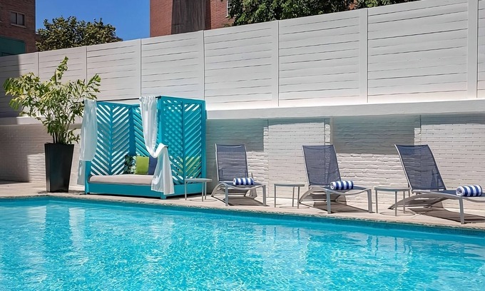 Dupont Circle Hotel | Get Ready for Blissful Getaway! Near Dupont Circle Metro Station, w/Pool!