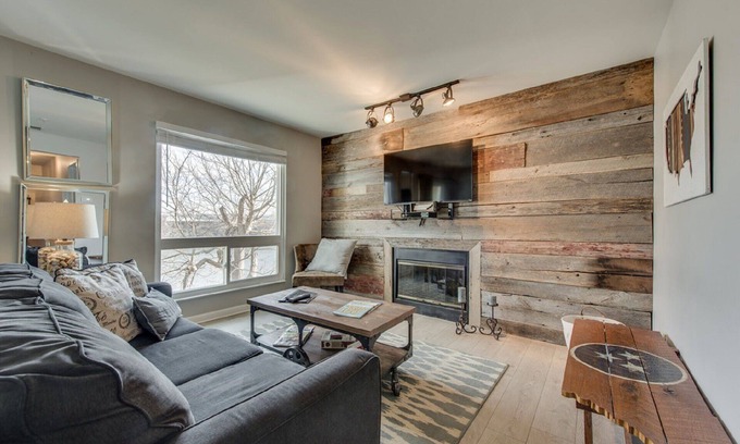 North Capitol Condo | Get the Full Nashville Experience: Walk To Broadway + Much More.