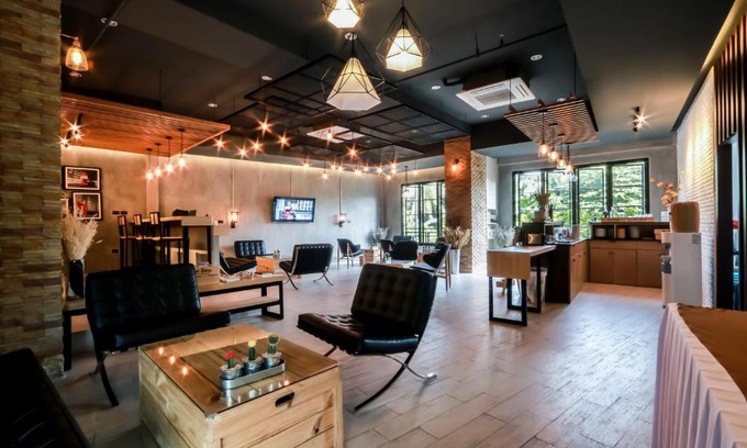 Chang Phueak Hotel | Get Zleep Premium Budget Hotel