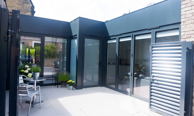 Tollcross House | Gillespie House Stunning Architect designed house near Kings Theatre