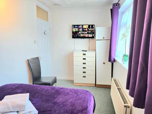 Gillingham Apartment | Gillings Villa -Perfect For Long & Short Stays