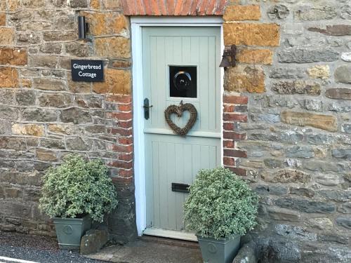 Bridport House | Gingerbread Cottage