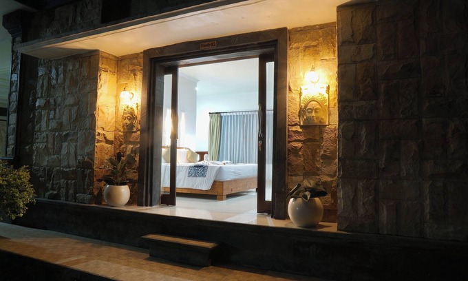 Melayang Hotel | Giriya Amerta Hotel and Restaurant Ubud