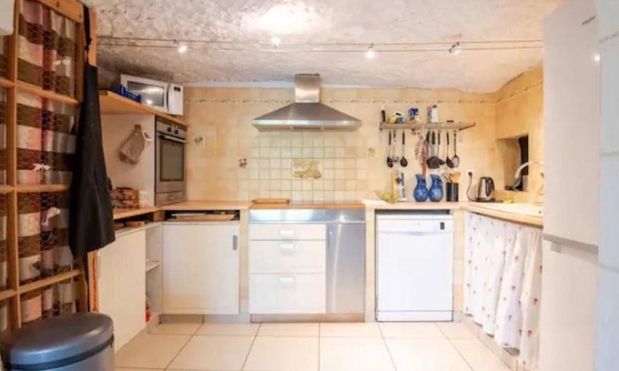 Amboise Cottage | Gite Amboise, 4 bedrooms, 11 persons