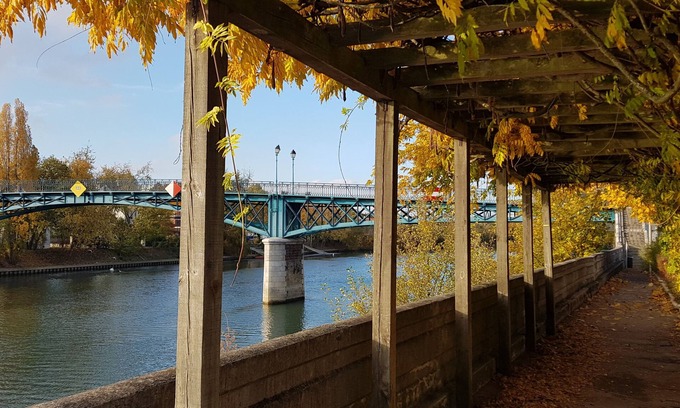 Bry-sur-Marne Apartment | Gite des Batteliers, The dream catcher