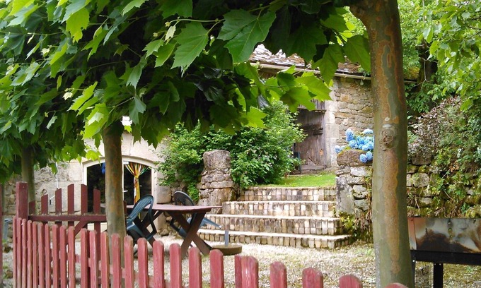 Hautefage House | Gite E'Table vallé de la Dordogne Charlannes