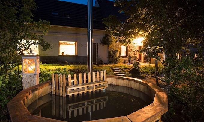 Saint-Sauves-d'Auvergne Cottage | Gîte for 3 to 5 people in the heart of the Auvergne volcanoes