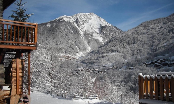Villaroger Apartment | Gite in a small mountain village near the arcs area