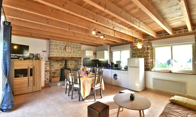 Sains Cottage | Gite in Baie du Mont Saint Michel Bay 2/5 people