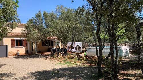 Regusse House | gite le repos des chênes option spa extérieur Evasion nature et confort !