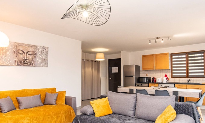 Gratentour House | GITE LES TOURNESOLS House, Garden, secure parking, air conditioning, Netflix, 4 pers