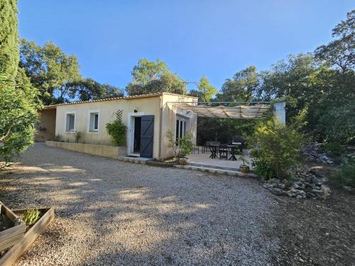 Besse-sur-Issole House | gite T2 au milieu de la nature