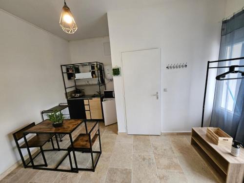 Auxerre Apartment | Gitedelatournelleauxerre