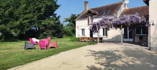 Vallieres-les-Grandes House | Gites de la Bénardière
