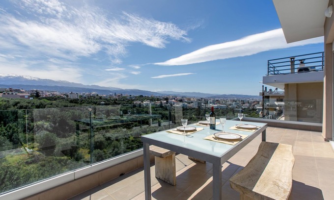 Halepa House | GK Halepa Luxury Apartment