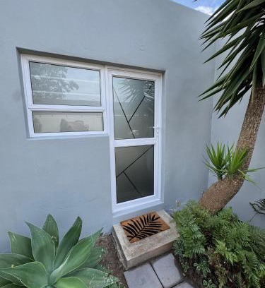 Port Elizabeth Apartment | Gladys Suites 1