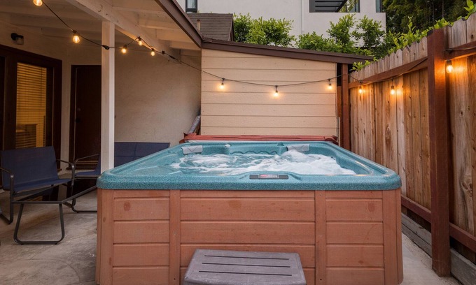 Beverly Hills House | Glamorous West Hollywood Gem