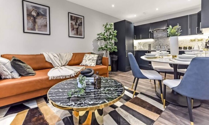 Christchurch Apartment | Glamourous, Stylish Apartment – Spacious and Modern