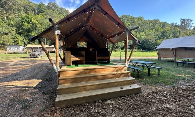 Newport RV Rental | Glamping Getaway with Creekside Serenity