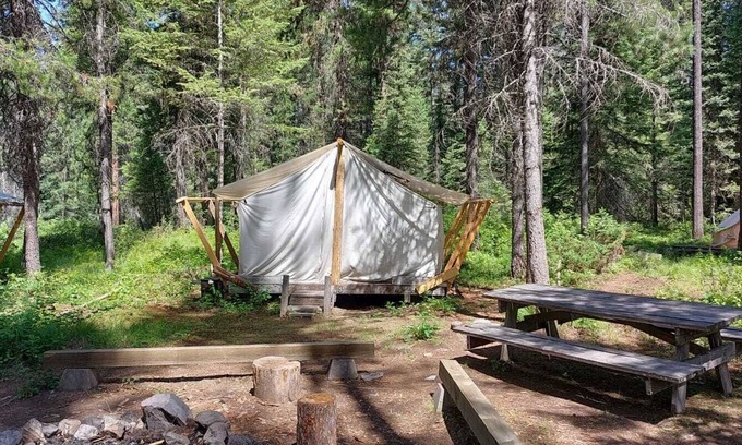 Olney RV Rental | Glamping Wall Tent 5 / Unfurnished
