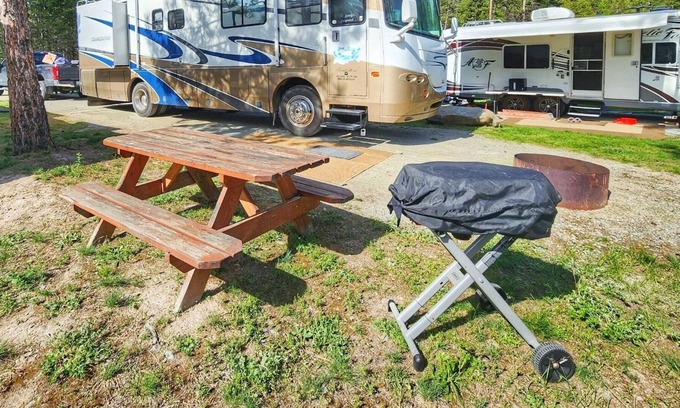 Marion House | Glamping with Sasquatch