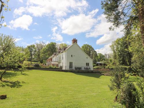 Felindre Farchog House | Glanduad Fawr