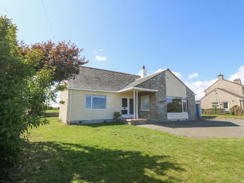 Ty Croes House | Glanffraw
