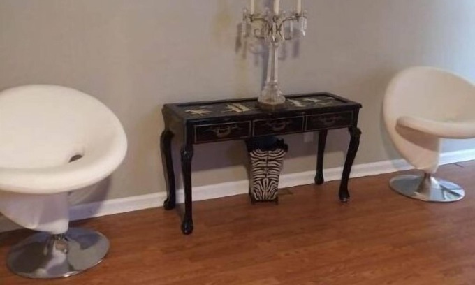 Lithonia House | Glass Townhouse Museum