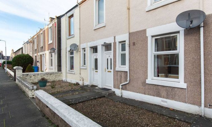 Levenmouth Apartment | Glebe